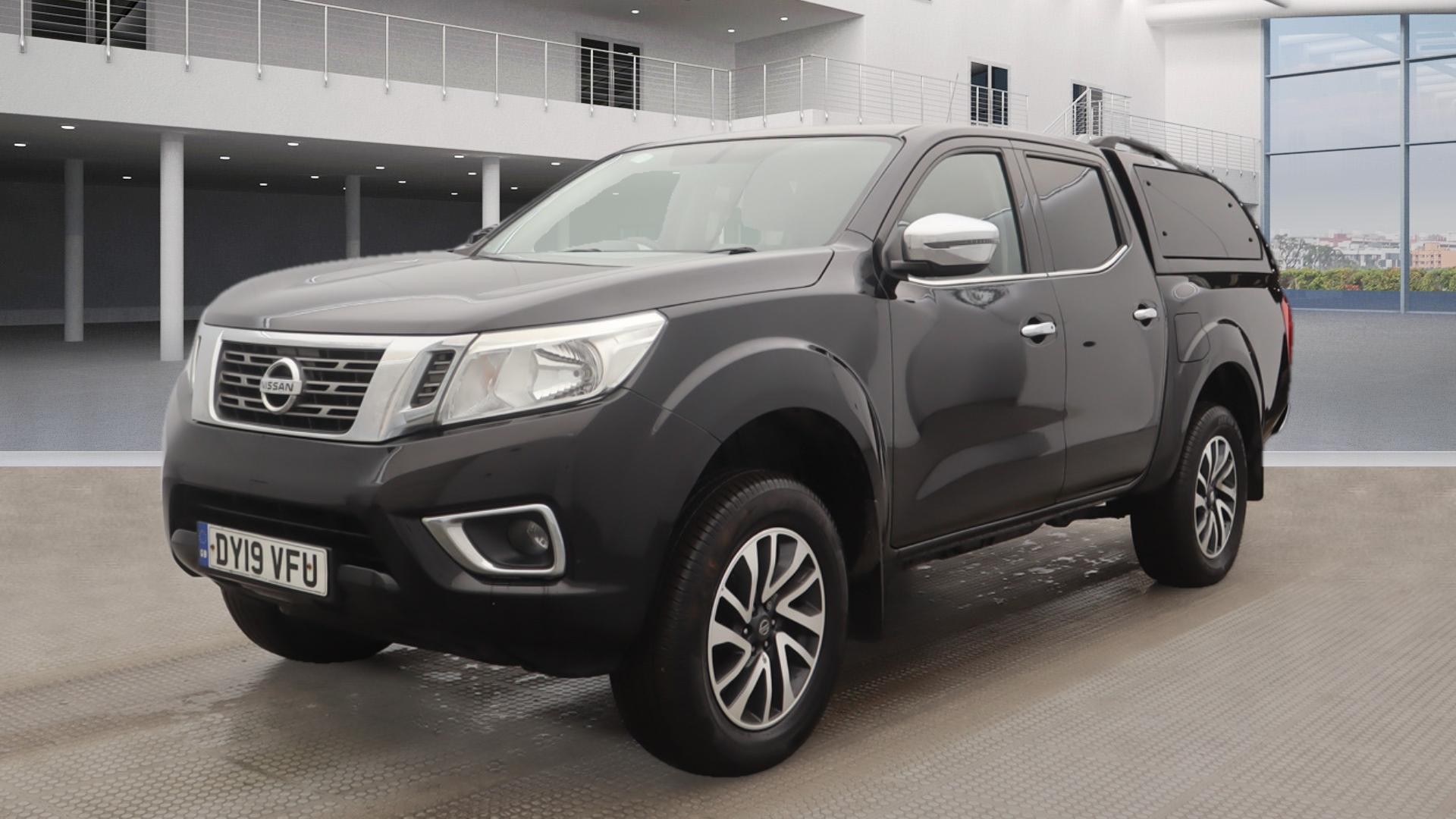 NISSAN Navara